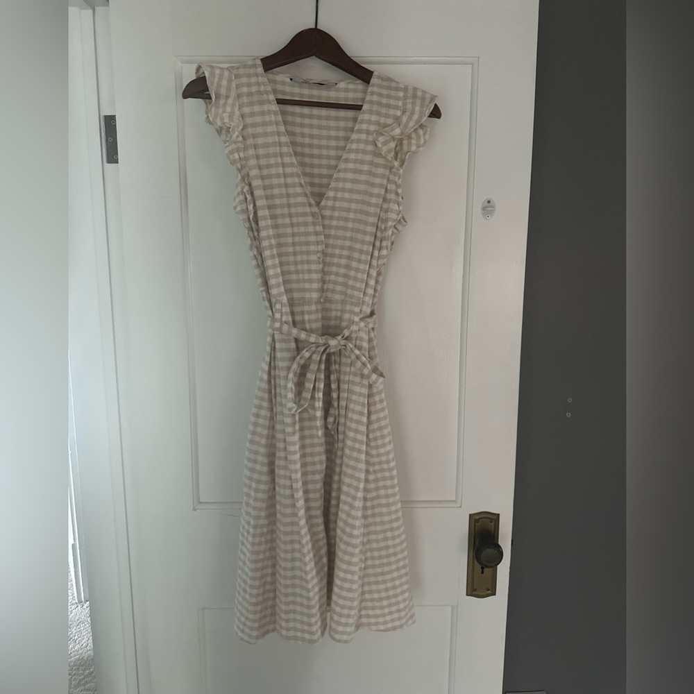 Gingham Tan and White Size 4 Midi Dress from Zara